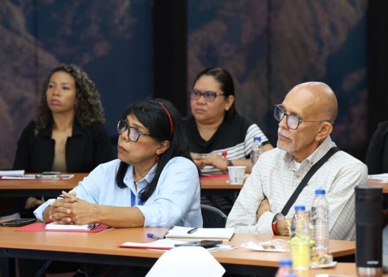 photo_4920457342420192056_y-768x550