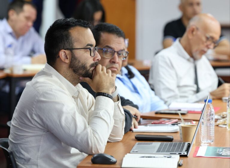 photo_4920576304424356671_y-768x562