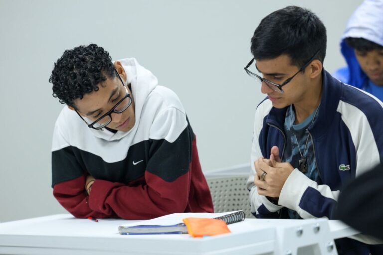 photo_4985969071291566878_y