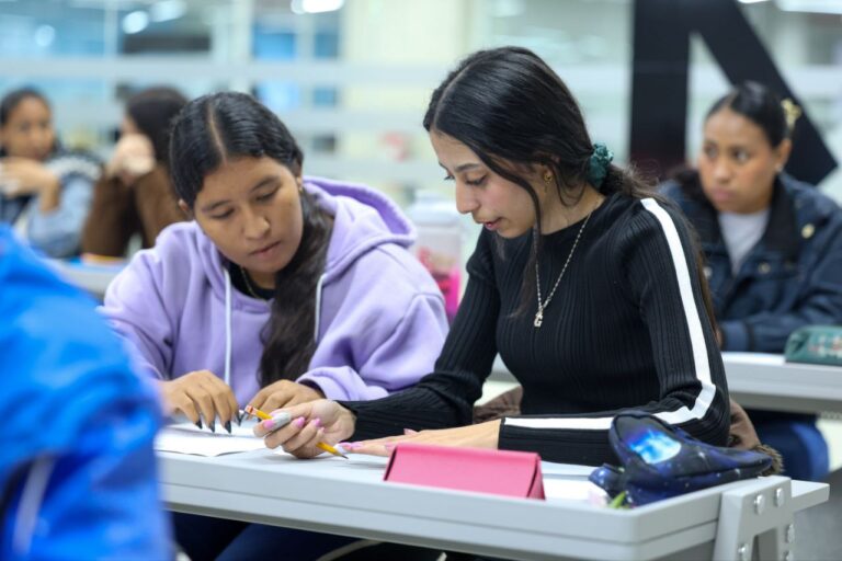 photo_4986039422855875380_y