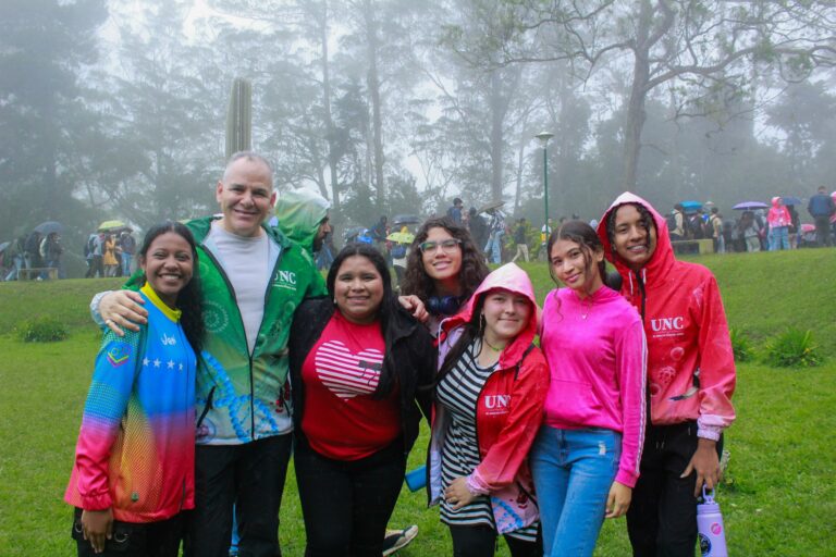 photo_4988253474201996082_w