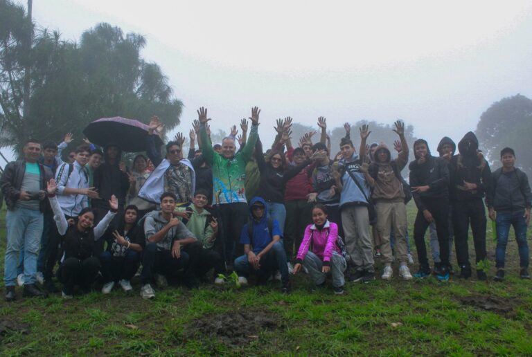 photo_4988253474201996103_w