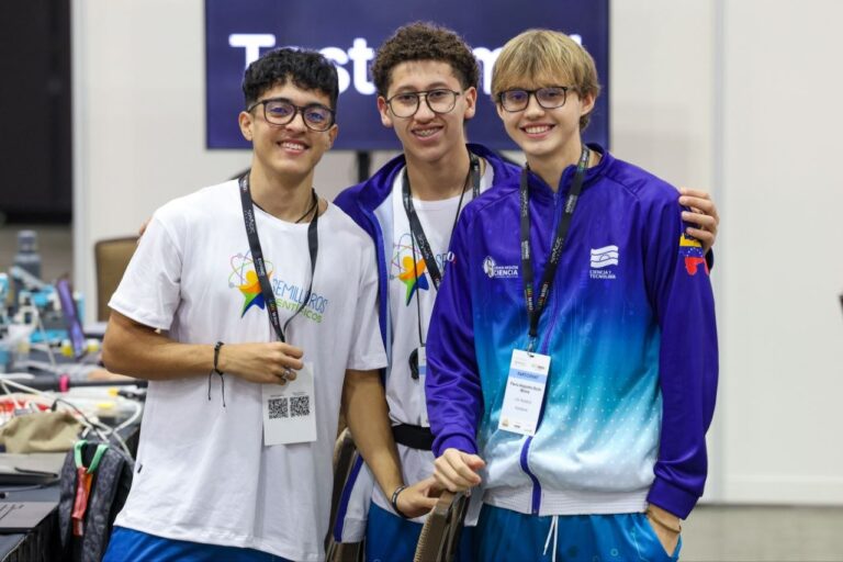 photo_4994790556160428810_y-768x512