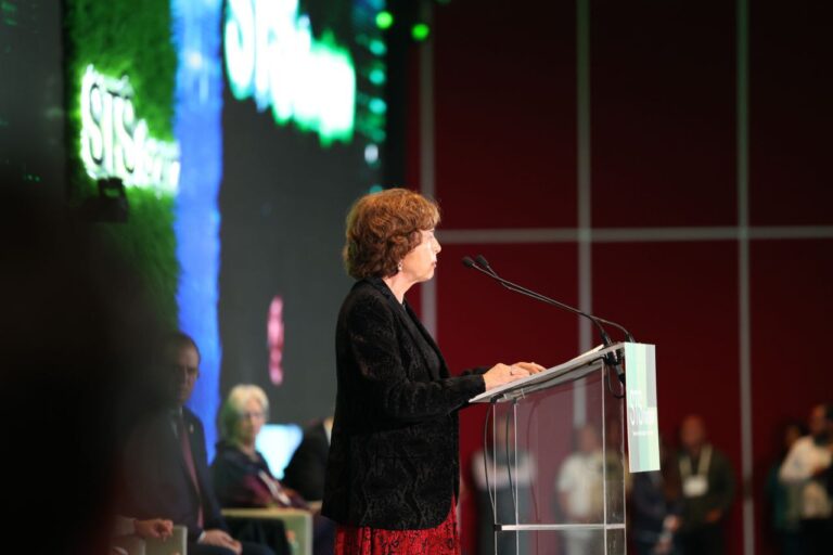 photo_2025-12-04_14-03-06-1-768x512